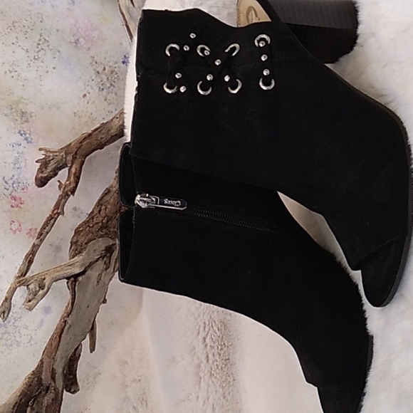 Circus by Sam Edelman Shoes - Circus by Sam Edelman black open toe faux suede block heeled shoes size 8 EUC